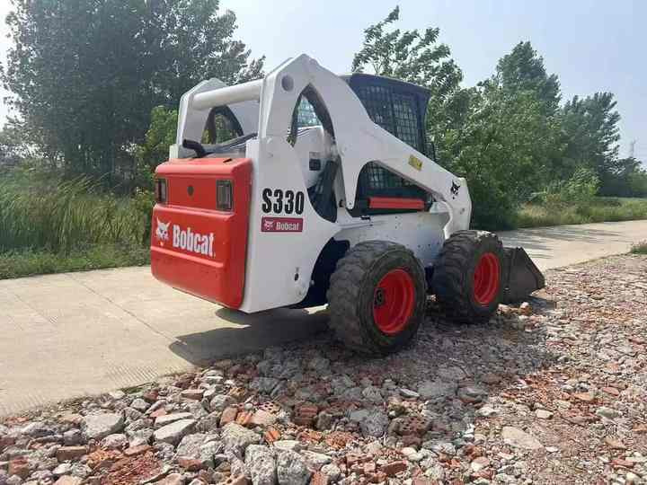 Used Heavy Construction Equipment bobcat S330 Second Hand Skid Steers Used Machine Hot Sale - Kompaktlastare/ Slirstyrda lastare: bild 3 Used Heavy Construction Equipment bobcat S330 Second Hand Skid Steers Used Machine Hot Sale - Kompaktlastare/ Slirstyrda lastare: bild 3