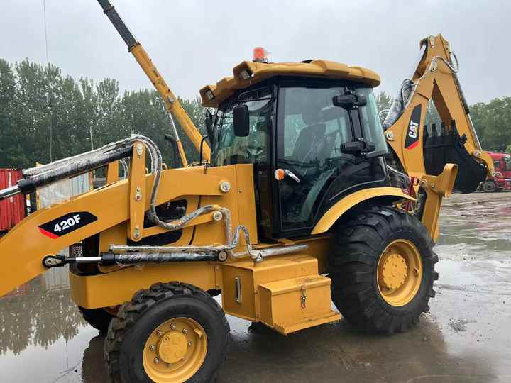 Used Wheel Loader CAT420F Caterpillar 420F Construction Machinery Mini Wheel Skid Steer Loader in Stock - Grävlastare: bild 2 Used Wheel Loader CAT420F Caterpillar 420F Construction Machinery Mini Wheel Skid Steer Loader in Stock - Grävlastare: bild 2