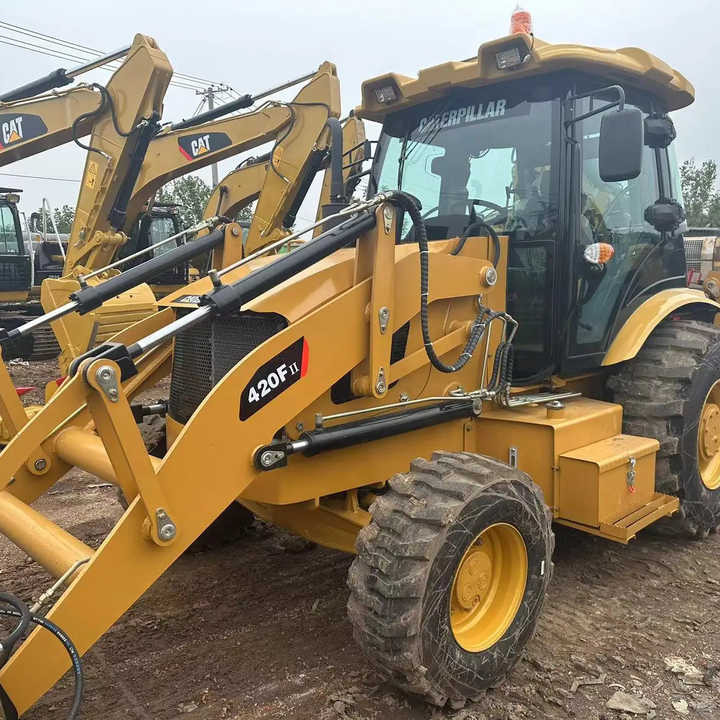 Used Wheel Loader CAT420F Caterpillar 420F Mini Construction Machinery Mini Wheel Skid Steer Loader in Stock - Grävlastare: bild 1 Used Wheel Loader CAT420F Caterpillar 420F Mini Construction Machinery Mini Wheel Skid Steer Loader in Stock - Grävlastare: bild 1