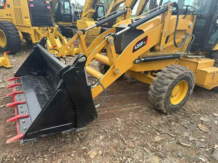 Used Wheel Loader CAT420F Caterpillar 420F Mini Construction Machinery Mini Wheel Skid Steer Loader in Stock - Grävlastare: bild 4 Used Wheel Loader CAT420F Caterpillar 420F Mini Construction Machinery Mini Wheel Skid Steer Loader in Stock - Grävlastare: bild 4