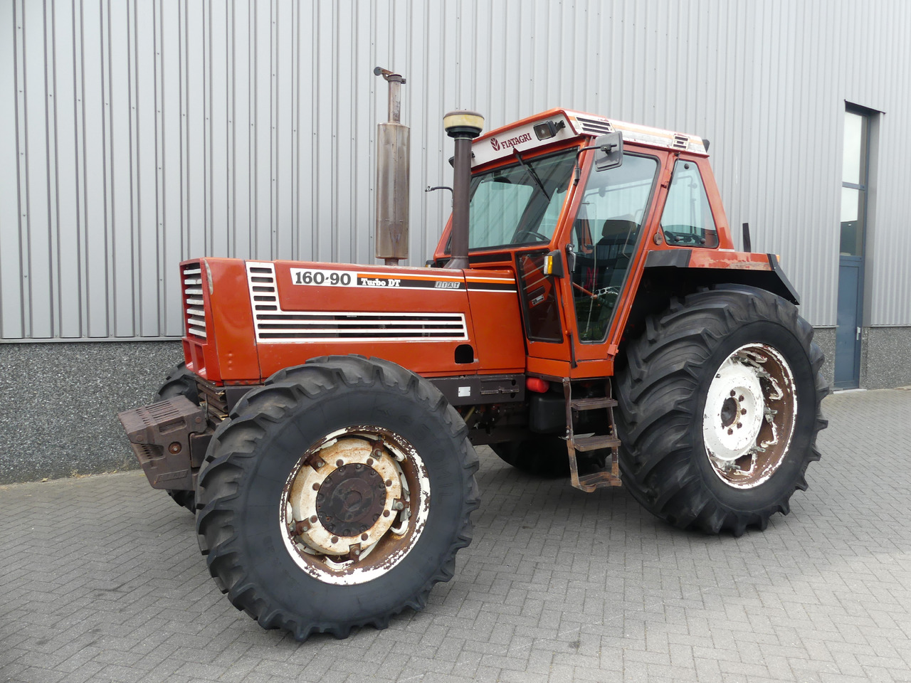 FIAT 160-90 4WD - Traktor: bild 1 FIAT 160-90 4WD - Traktor: bild 1