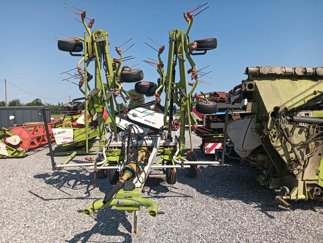 CLAAS VOLTO 900 T - Hövändare: bild 1 CLAAS VOLTO 900 T - Hövändare: bild 1