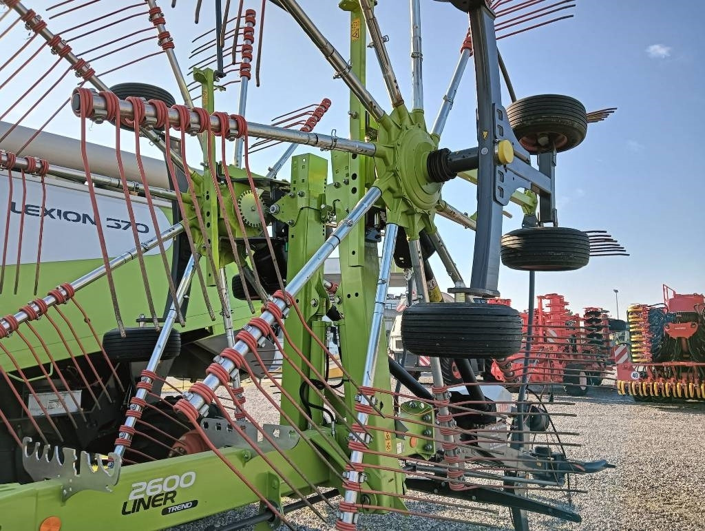 Claas LINER 2600 TREND - Hövändare: bild 5 Claas LINER 2600 TREND - Hövändare: bild 5