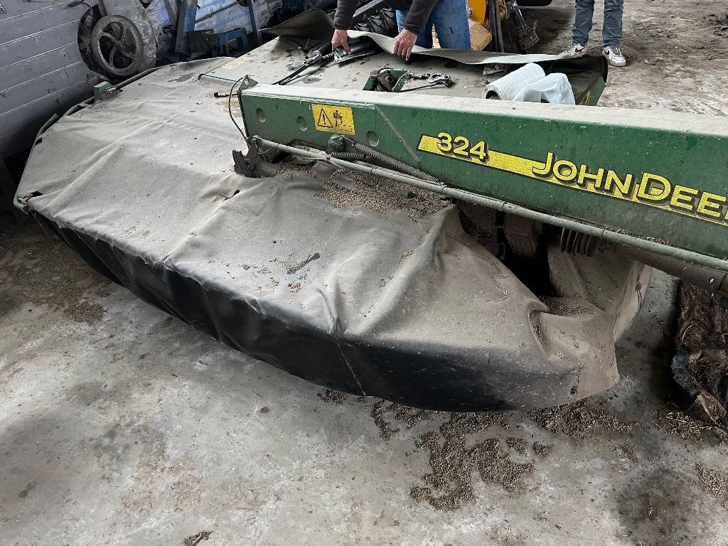 John Deere CC0324 - Slåttermaskin: bild 2 John Deere CC0324 - Slåttermaskin: bild 2