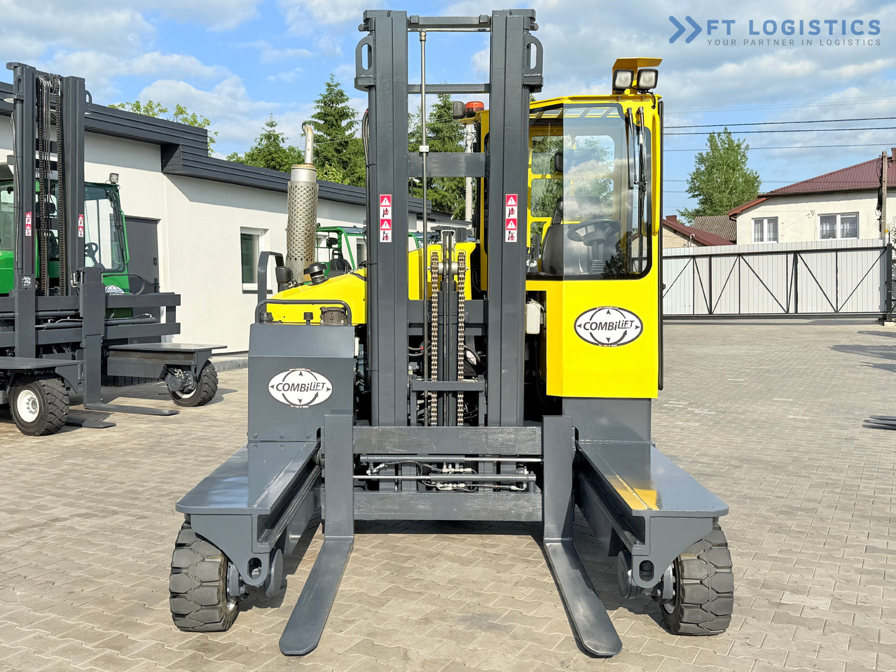 COMBILIFT C4000 / DIESEL / DUPLEX - 4100MM / FORK POSITIONER / ONLY 2951 MTH / LIKE NEW - 4-vägstruck: bild 4 COMBILIFT C4000 / DIESEL / DUPLEX - 4100MM / FORK POSITIONER / ONLY 2951 MTH / LIKE NEW - 4-vägstruck: bild 4