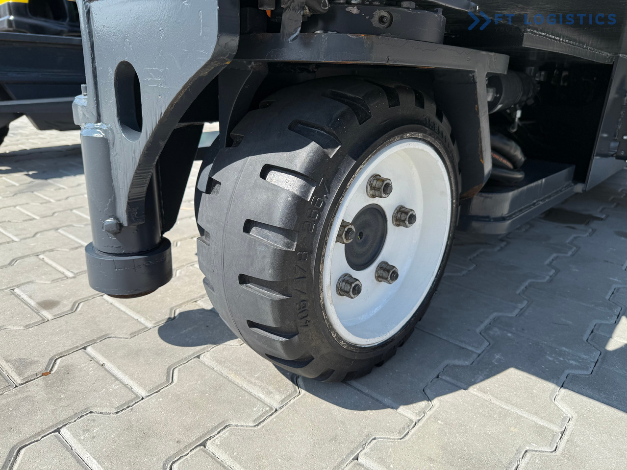 COMBILIFT C5000E / ELECTRIC / TRIPLEX 8300MM / FULL FREE LIFT / WIDE POSITIONER / FORK SIDESHIFT / BATTERY LIKE NEW - 4-vägstruck: bild 3 COMBILIFT C5000E / ELECTRIC / TRIPLEX 8300MM / FULL FREE LIFT / WIDE POSITIONER / FORK SIDESHIFT / BATTERY LIKE NEW - 4-vägstruck: bild 3
