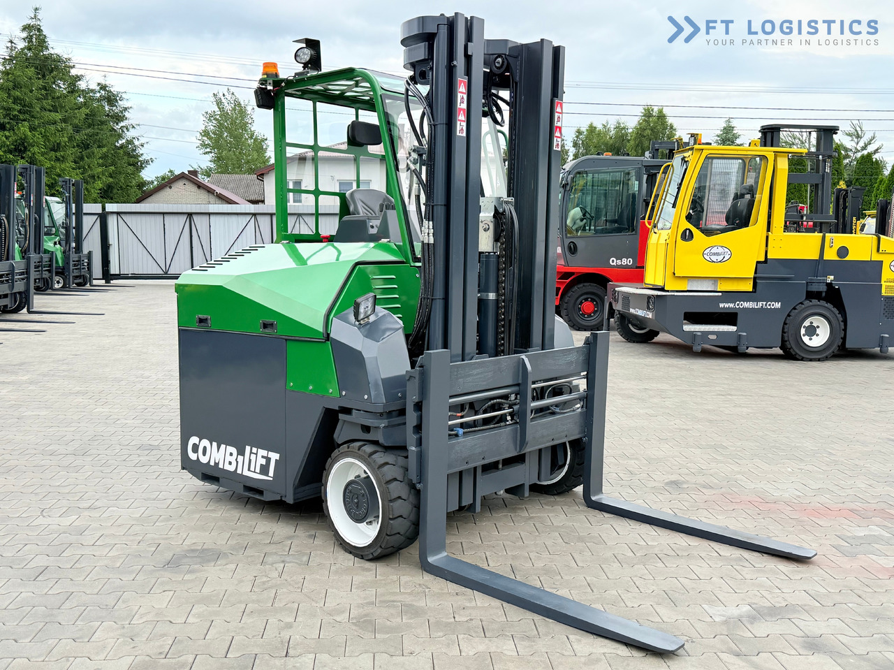 COMBILIFT Combilift CBE4000 / TRIPLEX 5200MM / ELECTRIC / FREE LIFT / FORK POSITIONER / SIDESHIFT / LIKE NEW - 4-vägstruck: bild 2 COMBILIFT Combilift CBE4000 / TRIPLEX 5200MM / ELECTRIC / FREE LIFT / FORK POSITIONER / SIDESHIFT / LIKE NEW - 4-vägstruck: bild 2