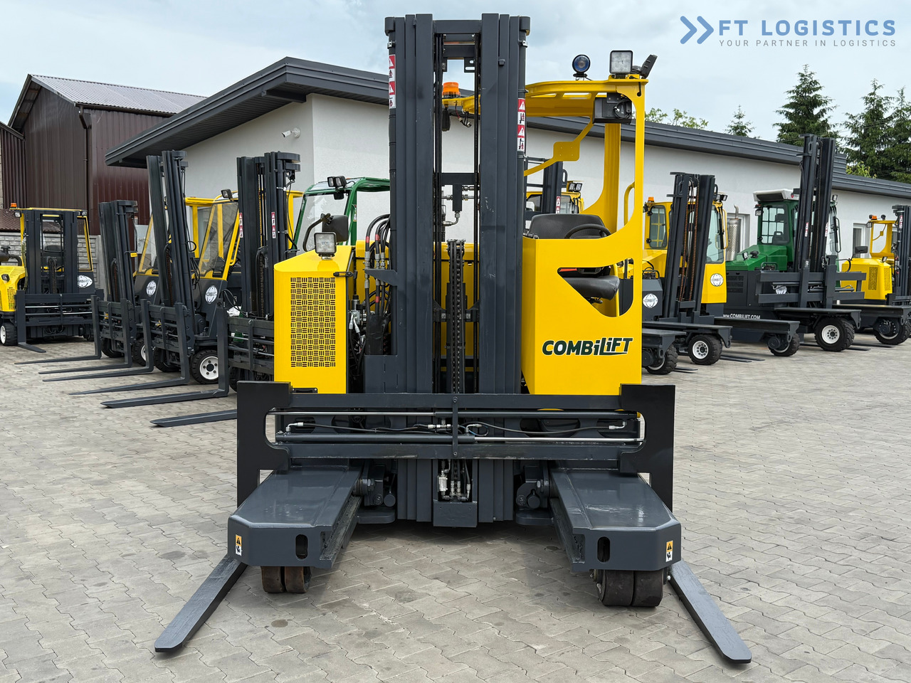 COMBILIFT MR / ELECTRIC / TRIPLEX – 6000MM / FULL FREE LIFT / WIDE POSITIONER / FORK SIDESHIFT / ONLY 1400 HOURS / LIKE NEW - 4-vägstruck: bild 3 COMBILIFT MR / ELECTRIC / TRIPLEX – 6000MM / FULL FREE LIFT / WIDE POSITIONER / FORK SIDESHIFT / ONLY 1400 HOURS / LIKE NEW - 4-vägstruck: bild 3