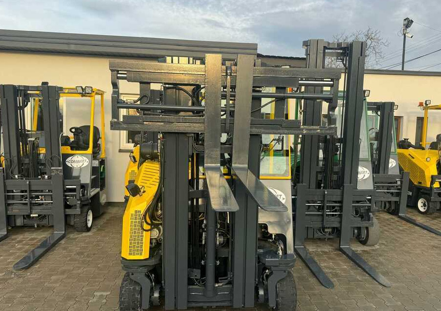 Combilift C3000CB -DIESEL- Only 6117 hours - 4-vägstruck: bild 4 Combilift C3000CB -DIESEL- Only 6117 hours - 4-vägstruck: bild 4