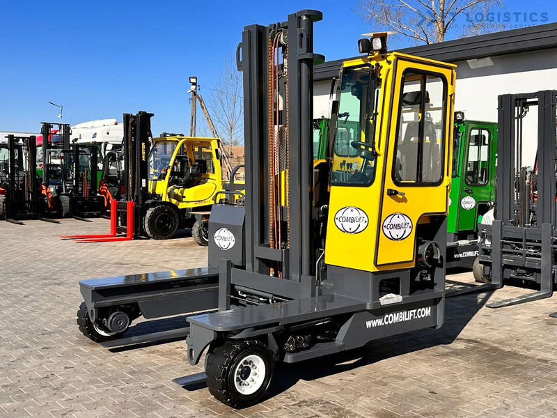 Combilift C4000 / LPG / DUPLEX / 4100MM / SCALE / SIDE SHIFT / LIKE NEW C4000 / LPG / DUPLEX / 4100MM / SCALE / SIDE SHIFT / LIKE NEW - 4-vägstruck: bild 1 Combilift C4000 / LPG / DUPLEX / 4100MM / SCALE / SIDE SHIFT / LIKE NEW C4000 / LPG / DUPLEX / 4100MM / SCALE / SIDE SHIFT / LIKE NEW - 4-vägstruck: bild 1