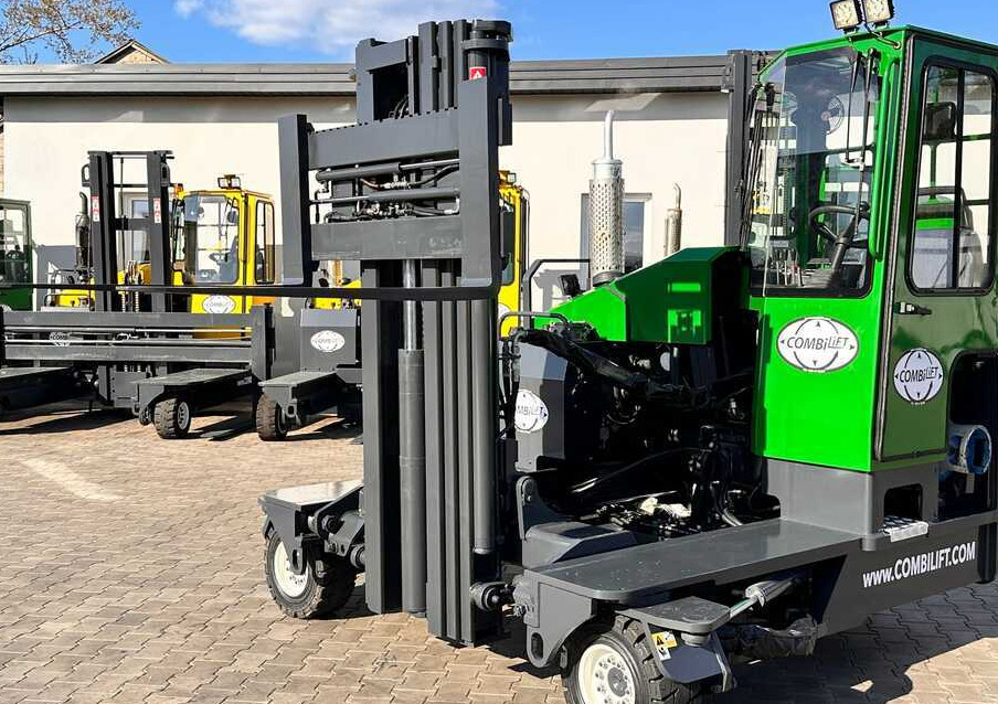 4-vägstruck Combilift C4000 / TRIPLEX / 4900MM / GAS / FREE LIFT / FORK SIDE SHIFT / LIKE NEW: bild 25