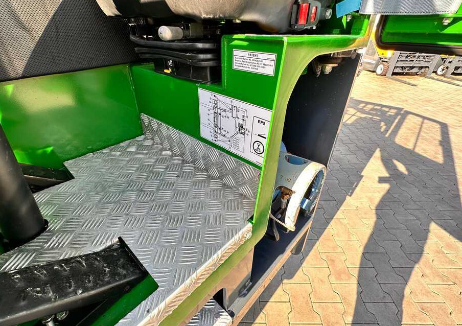 4-vägstruck Combilift C4000 / TRIPLEX / 4900MM / GAS / FREE LIFT / FORK SIDE SHIFT / LIKE NEW: bild 20