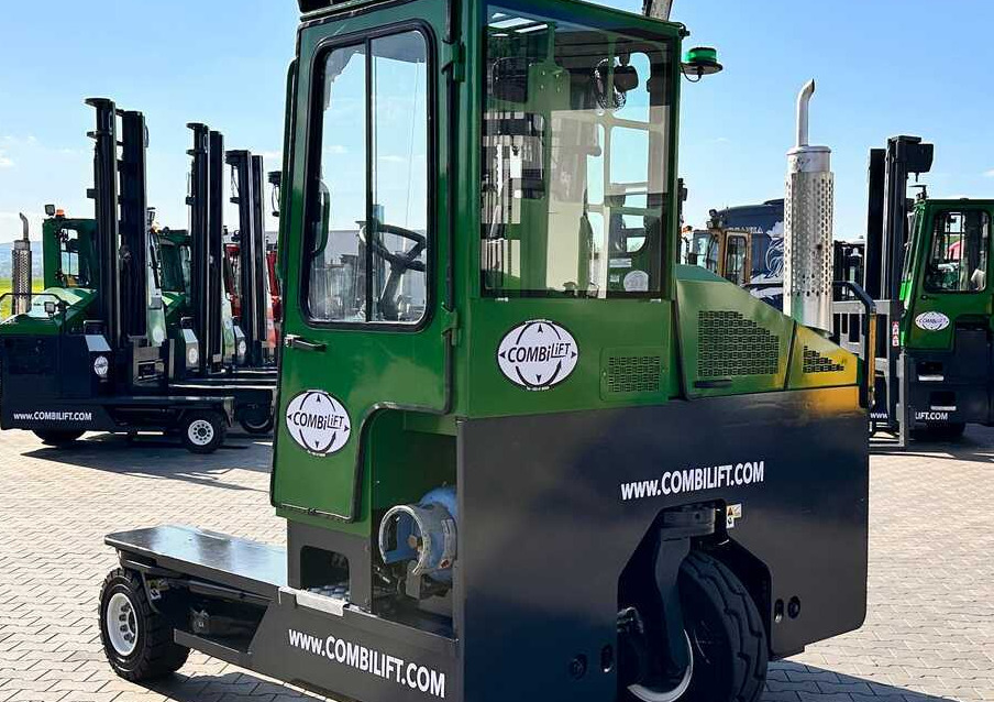 4-vägstruck Combilift C4000 / TRIPLEX / 4900MM / GAS / FREE LIFT / FORK SIDE SHIFT / LIKE NEW: bild 9