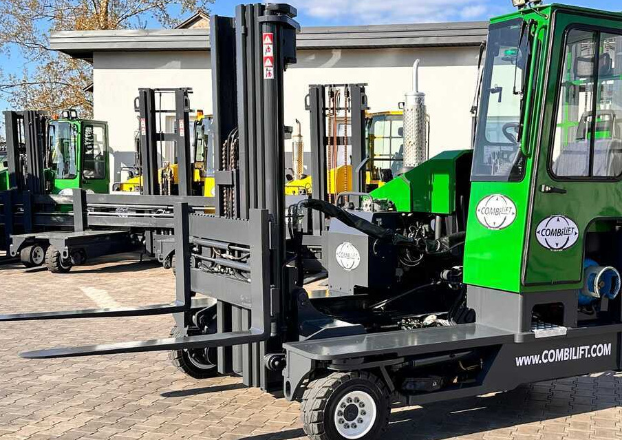 4-vägstruck Combilift C4000 / TRIPLEX / 4900MM / GAS / FREE LIFT / FORK SIDE SHIFT / LIKE NEW: bild 21
