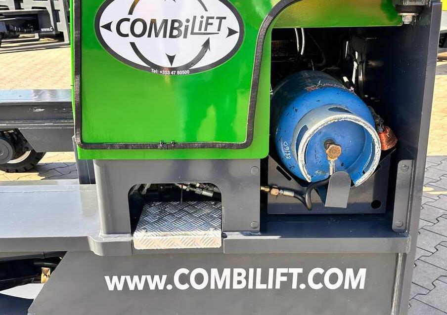 4-vägstruck Combilift C4000 / TRIPLEX / 4900MM / GAS / FREE LIFT / FORK SIDE SHIFT / LIKE NEW: bild 11