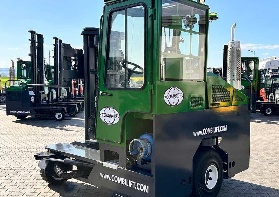 4-vägstruck Combilift C4000 / TRIPLEX / 4900MM / GAS / FREE LIFT / FORK SIDE SHIFT / LIKE NEW: bild 24