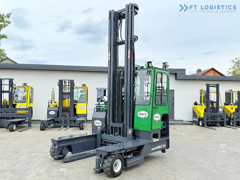Combilift C4000 / TRIPLEX / 9300MM / FREE LIFT / POSITIONER / GAS / CABIN C4000 / TRIPLEX / 9300MM / FREE LIFT / POSITIONER / GAS / CABIN - 4-vägstruck: bild 1 Combilift C4000 / TRIPLEX / 9300MM / FREE LIFT / POSITIONER / GAS / CABIN C4000 / TRIPLEX / 9300MM / FREE LIFT / POSITIONER / GAS / CABIN - 4-vägstruck: bild 1