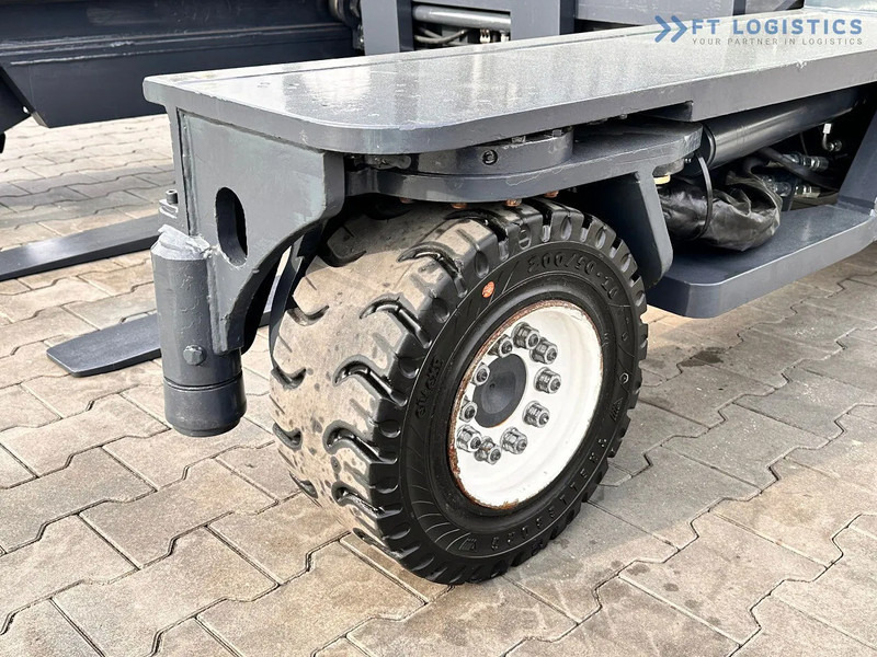 Combilift C4500 / LPG / TRIPLEX / 5500MM / FREE LIFT / HYDRAULIC FORK SHIFT / Like New C4500 / LPG / TRIPLEX / 5500MM / FREE LIFT / HYDRAU - 4-vägstruck: bild 5 Combilift C4500 / LPG / TRIPLEX / 5500MM / FREE LIFT / HYDRAULIC FORK SHIFT / Like New C4500 / LPG / TRIPLEX / 5500MM / FREE LIFT / HYDRAU - 4-vägstruck: bild 5