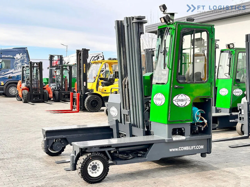 Combilift C4500 / LPG / TRIPLEX / 5500MM / FREE LIFT / HYDRAULIC FORK SHIFT / Like New C4500 / LPG / TRIPLEX / 5500MM / FREE LIFT / HYDRAU - 4-vägstruck: bild 2 Combilift C4500 / LPG / TRIPLEX / 5500MM / FREE LIFT / HYDRAULIC FORK SHIFT / Like New C4500 / LPG / TRIPLEX / 5500MM / FREE LIFT / HYDRAU - 4-vägstruck: bild 2