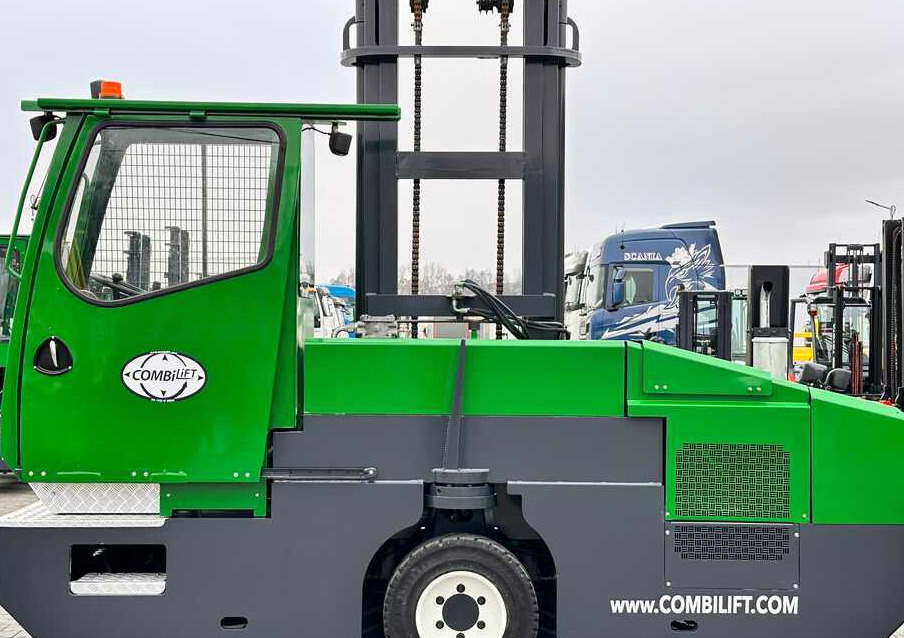 Combilift C5000SL / DIESEL / 4500MM / DUPLEX / CABIN / PLATFORMS / LIKE NEW - 4-vägstruck: bild 4 Combilift C5000SL / DIESEL / 4500MM / DUPLEX / CABIN / PLATFORMS / LIKE NEW - 4-vägstruck: bild 4
