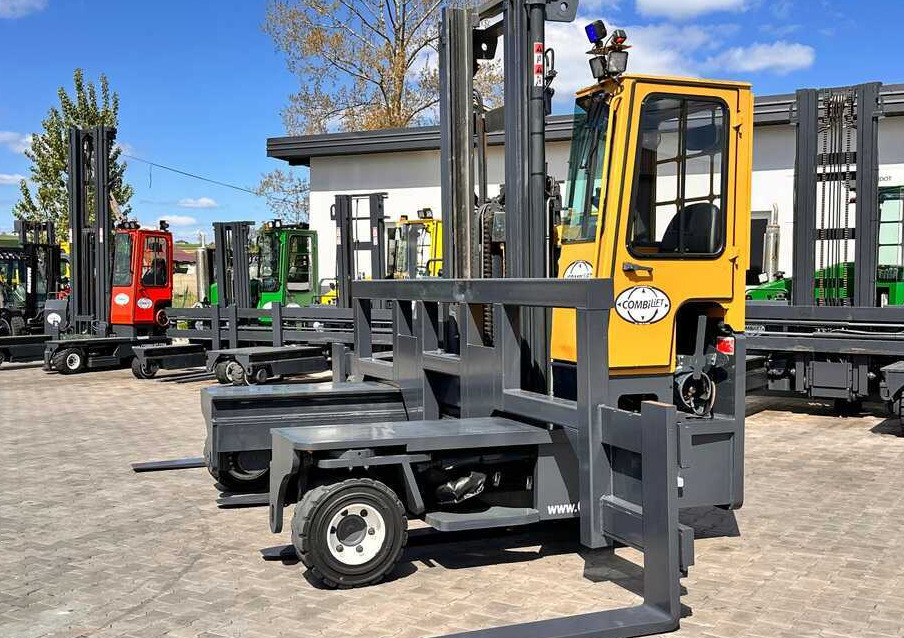 Combilift C9000 / GAS / DUPLEX / 4700MM / FREE LIFT / POSITIONER / FORK SIDE SHIFT / EXCELLENT CONDITION - 4-vägstruck: bild 3 Combilift C9000 / GAS / DUPLEX / 4700MM / FREE LIFT / POSITIONER / FORK SIDE SHIFT / EXCELLENT CONDITION - 4-vägstruck: bild 3