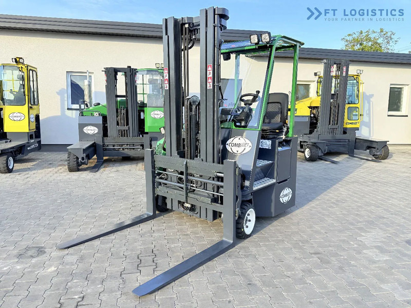 Combilift Combilift C2500CB / TRIPLEX / 5500MM / FREE LIFT / DIESEL / ONLY 3768 MTH / FORK POSITIONER / SIDE SHIFT / NEW TYRES / LIKE NEW - 4-vägstruck: bild 3 Combilift Combilift C2500CB / TRIPLEX / 5500MM / FREE LIFT / DIESEL / ONLY 3768 MTH / FORK POSITIONER / SIDE SHIFT / NEW TYRES / LIKE NEW - 4-vägstruck: bild 3