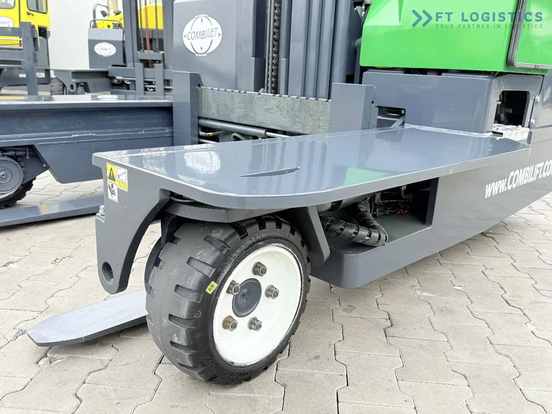 Combilift Combilift C3000 / DIESEL / TRIPLEX 4900MM / FREE LIFT / FORK POSITIONER / HEATING / FULL CABIN / PERFECT CONDITION / Wide range - 4-vägstruck: bild 5 Combilift Combilift C3000 / DIESEL / TRIPLEX 4900MM / FREE LIFT / FORK POSITIONER / HEATING / FULL CABIN / PERFECT CONDITION / Wide range - 4-vägstruck: bild 5