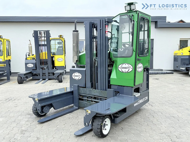 Combilift Combilift C3000 / DIESEL / TRIPLEX 4900MM / FREE LIFT / FORK POSITIONER / HEATING / FULL CABIN / PERFECT CONDITION / Wide range - 4-vägstruck: bild 4 Combilift Combilift C3000 / DIESEL / TRIPLEX 4900MM / FREE LIFT / FORK POSITIONER / HEATING / FULL CABIN / PERFECT CONDITION / Wide range - 4-vägstruck: bild 4