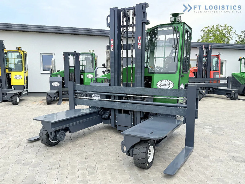 Combilift Combilift C4500 / DIESEL / DUPLEX 4000MM / WIDE FORK POSITIONER / HEATING / FULL CABIN / PERFECT CONDITION / Wide range of four- - 4-vägstruck: bild 5 Combilift Combilift C4500 / DIESEL / DUPLEX 4000MM / WIDE FORK POSITIONER / HEATING / FULL CABIN / PERFECT CONDITION / Wide range of four- - 4-vägstruck: bild 5
