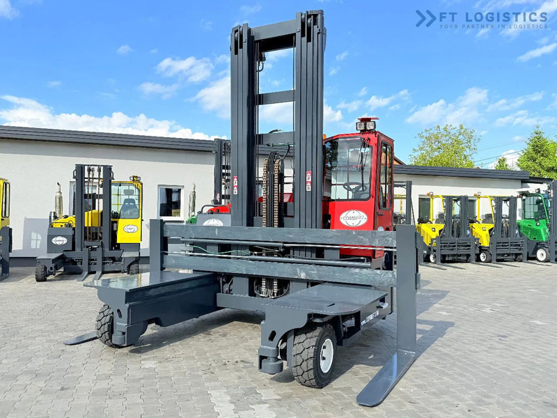Combilift Combilift Wózki 4-kierunkowe C8000 / GAS / TRIPLEX 8300 / WIDE FORK POSITIRONER / FREE-LIFT / A comprehensive range of four-way - 4-vägstruck: bild 3 Combilift Combilift Wózki 4-kierunkowe C8000 / GAS / TRIPLEX 8300 / WIDE FORK POSITIRONER / FREE-LIFT / A comprehensive range of four-way - 4-vägstruck: bild 3