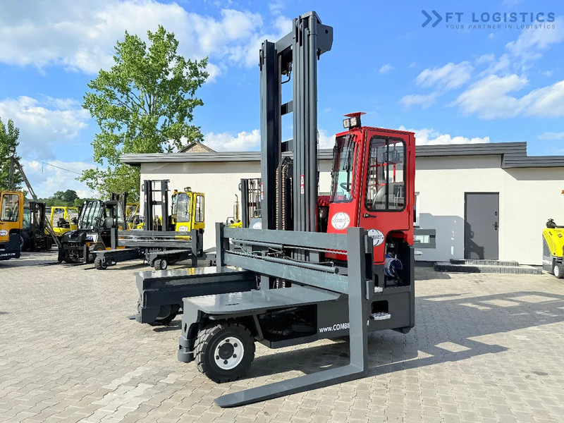 Combilift Combilift Wózki 4-kierunkowe C8000 / GAS / TRIPLEX 8300 / WIDE FORK POSITIRONER / FREE-LIFT / A comprehensive range of four-way - 4-vägstruck: bild 2 Combilift Combilift Wózki 4-kierunkowe C8000 / GAS / TRIPLEX 8300 / WIDE FORK POSITIRONER / FREE-LIFT / A comprehensive range of four-way - 4-vägstruck: bild 2