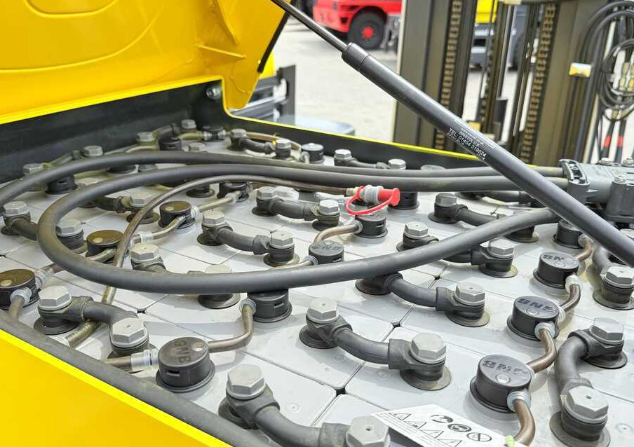 Leasa  Combilift MR / ELECTRIC / TRIPLEX – 6000MM / FULL FREE LIFT / WIDE POSITIONER / FORK SIDESHIFT / ONLY 1400 HOURS / LIKE NEW Combilift MR / ELECTRIC / TRIPLEX – 6000MM / FULL FREE LIFT / WIDE POSITIONER / FORK SIDESHIFT / ONLY 1400 HOURS / LIKE NEW: bild 18