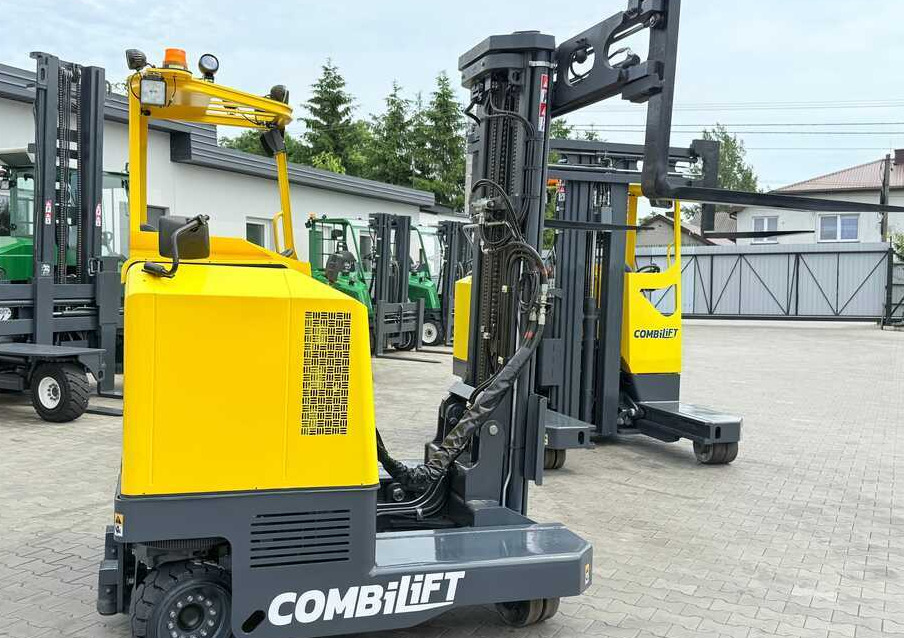 Leasa  Combilift MR / ELECTRIC / TRIPLEX – 6000MM / FULL FREE LIFT / WIDE POSITIONER / FORK SIDESHIFT / ONLY 1400 HOURS / LIKE NEW Combilift MR / ELECTRIC / TRIPLEX – 6000MM / FULL FREE LIFT / WIDE POSITIONER / FORK SIDESHIFT / ONLY 1400 HOURS / LIKE NEW: bild 25