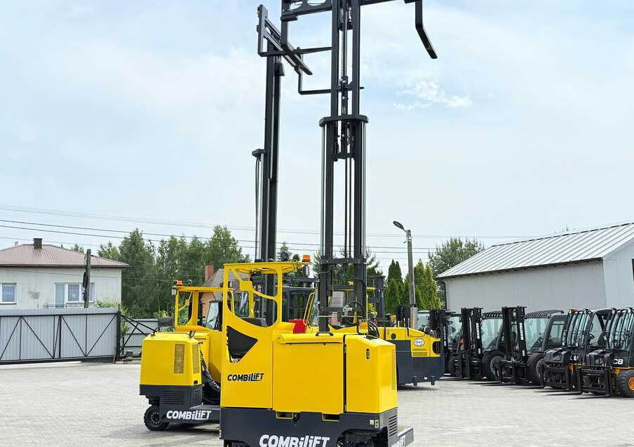 Leasa  Combilift MR / ELECTRIC / TRIPLEX – 6000MM / FULL FREE LIFT / WIDE POSITIONER / FORK SIDESHIFT / ONLY 1400 HOURS / LIKE NEW Combilift MR / ELECTRIC / TRIPLEX – 6000MM / FULL FREE LIFT / WIDE POSITIONER / FORK SIDESHIFT / ONLY 1400 HOURS / LIKE NEW: bild 30