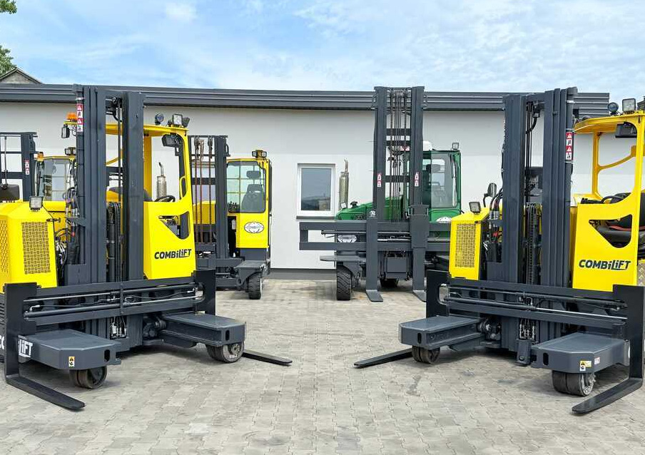 Combilift MR / ELECTRIC / TRIPLEX – 6000MM / FULL FREE LIFT / WIDE POSITIONER / FORK SIDESHIFT / ONLY 1400 HOURS / LIKE NEW - 4-vägstruck: bild 1 Combilift MR / ELECTRIC / TRIPLEX – 6000MM / FULL FREE LIFT / WIDE POSITIONER / FORK SIDESHIFT / ONLY 1400 HOURS / LIKE NEW - 4-vägstruck: bild 1