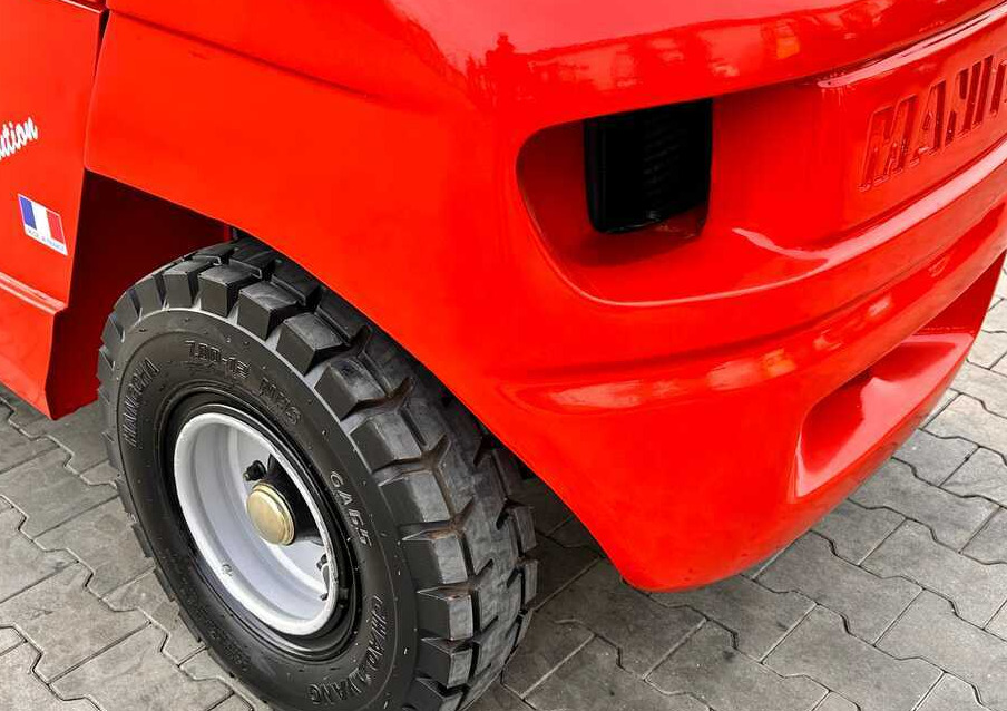 Manitou MSI30 / DIESEL / DUPLEX / 3400MM / CABIN / FORK POSITIONER / SIDE SHIFT / LIKE NEW - Terrängtruck: bild 5 Manitou MSI30 / DIESEL / DUPLEX / 3400MM / CABIN / FORK POSITIONER / SIDE SHIFT / LIKE NEW - Terrängtruck: bild 5