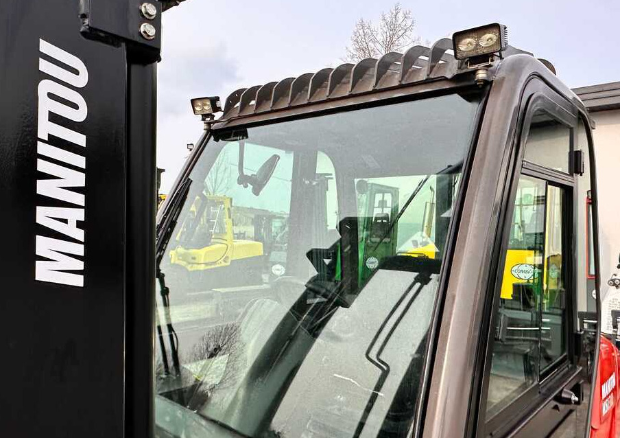 Manitou MSI30 / DIESEL / DUPLEX / 3400MM / CABIN / FORK POSITIONER / SIDE SHIFT / LIKE NEW - Terrängtruck: bild 2 Manitou MSI30 / DIESEL / DUPLEX / 3400MM / CABIN / FORK POSITIONER / SIDE SHIFT / LIKE NEW - Terrängtruck: bild 2