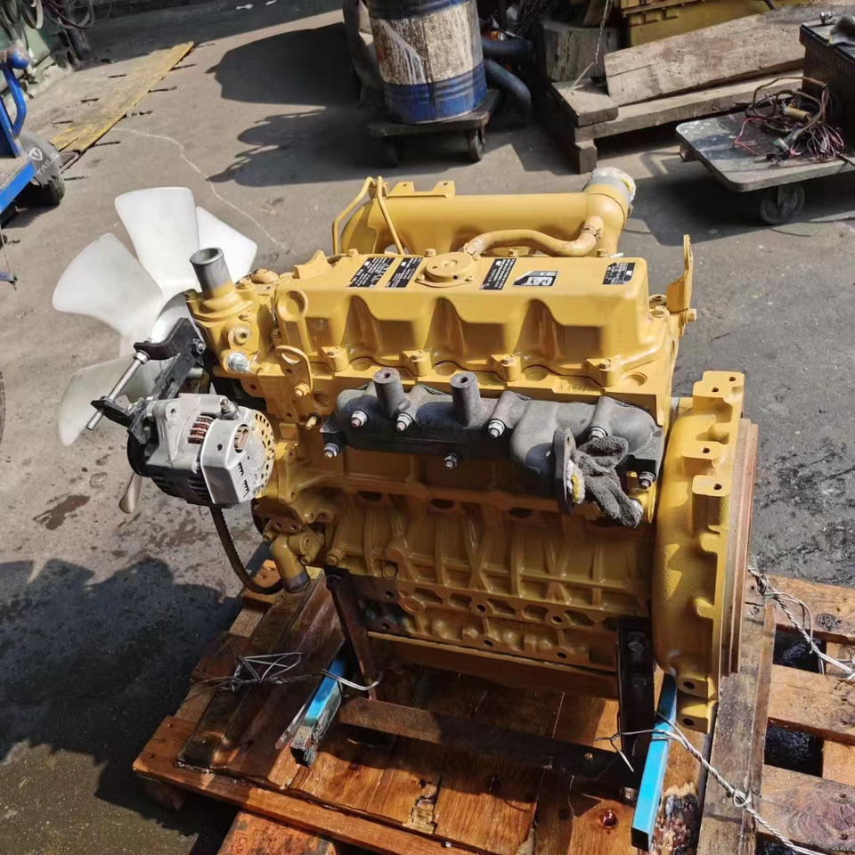 CATERPILLAR C2,4 - Motor för Grävmaskin: bild 1 CATERPILLAR C2,4 - Motor för Grävmaskin: bild 1