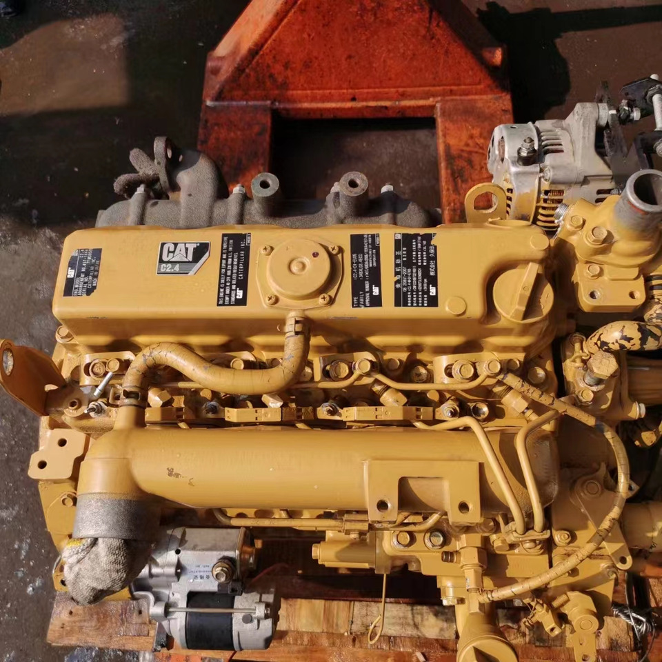 CATERPILLAR C2,4 - Motor för Grävmaskin: bild 2 CATERPILLAR C2,4 - Motor för Grävmaskin: bild 2