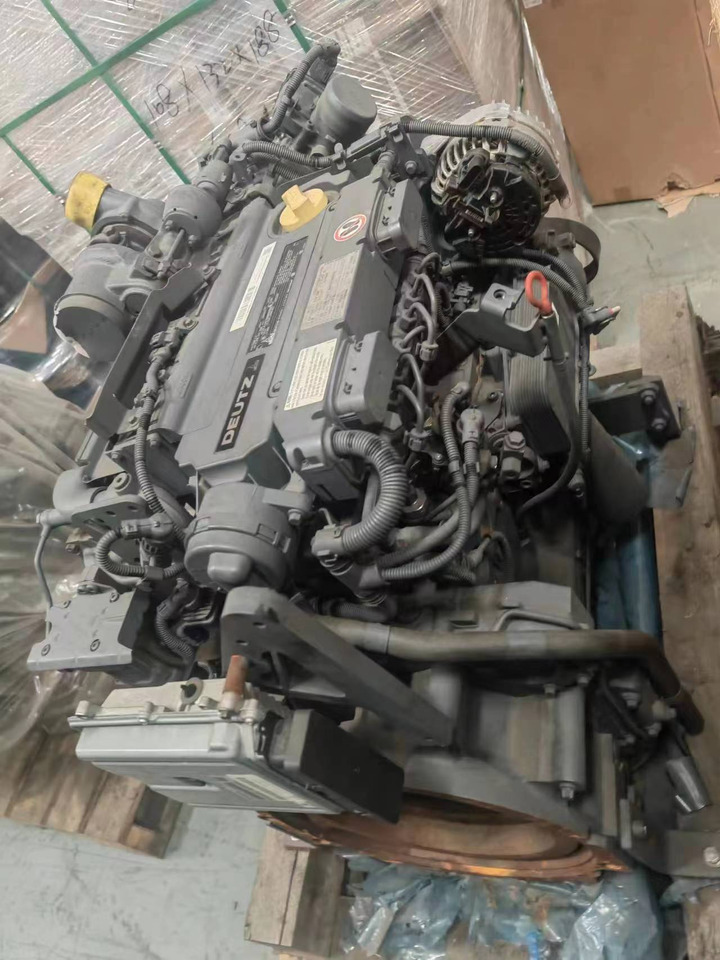 DEUTZ TCD4.1L4 - Motor för Motviktstruck: bild 1 DEUTZ TCD4.1L4 - Motor för Motviktstruck: bild 1