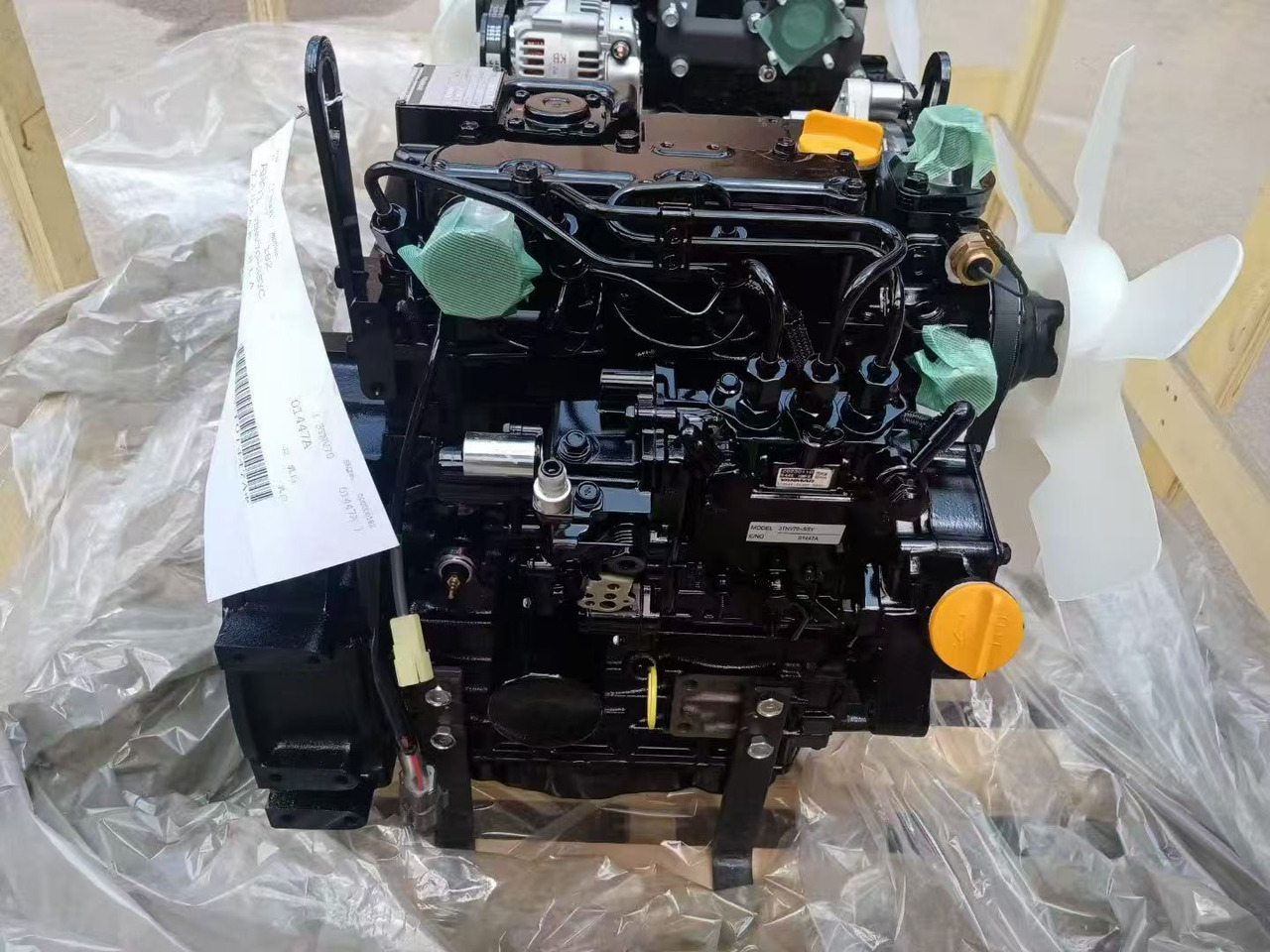 YANMAR 3TNV70 - Motor för Grävmaskin: bild 5 YANMAR 3TNV70 - Motor för Grävmaskin: bild 5