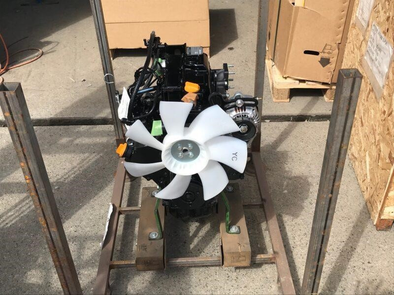 YANMAR 3TNV76 - Motor för Grävmaskin: bild 2 YANMAR 3TNV76 - Motor för Grävmaskin: bild 2