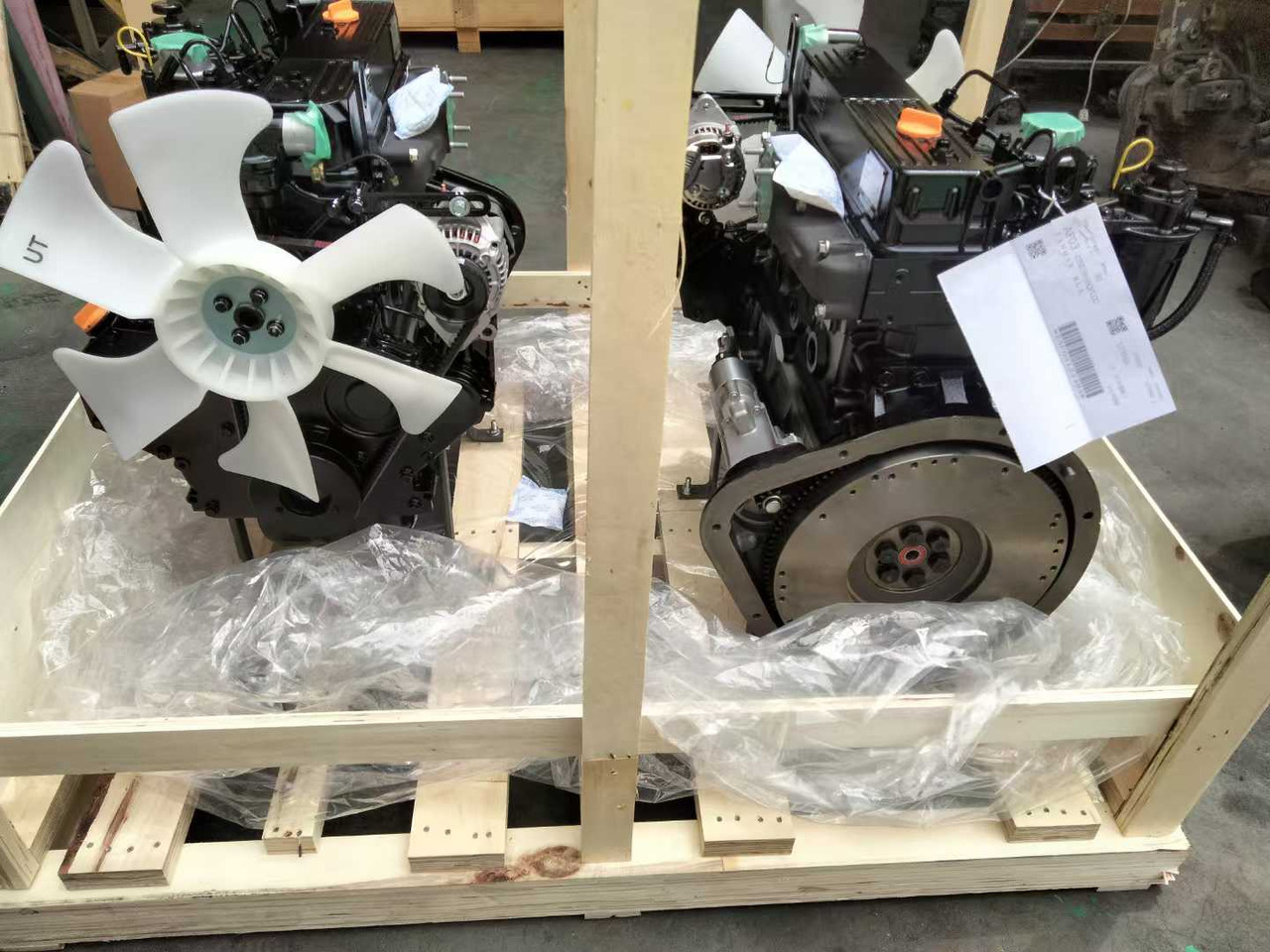 YANMAR 4TNE98 - Motor för Byggmaskiner: bild 4 YANMAR 4TNE98 - Motor för Byggmaskiner: bild 4