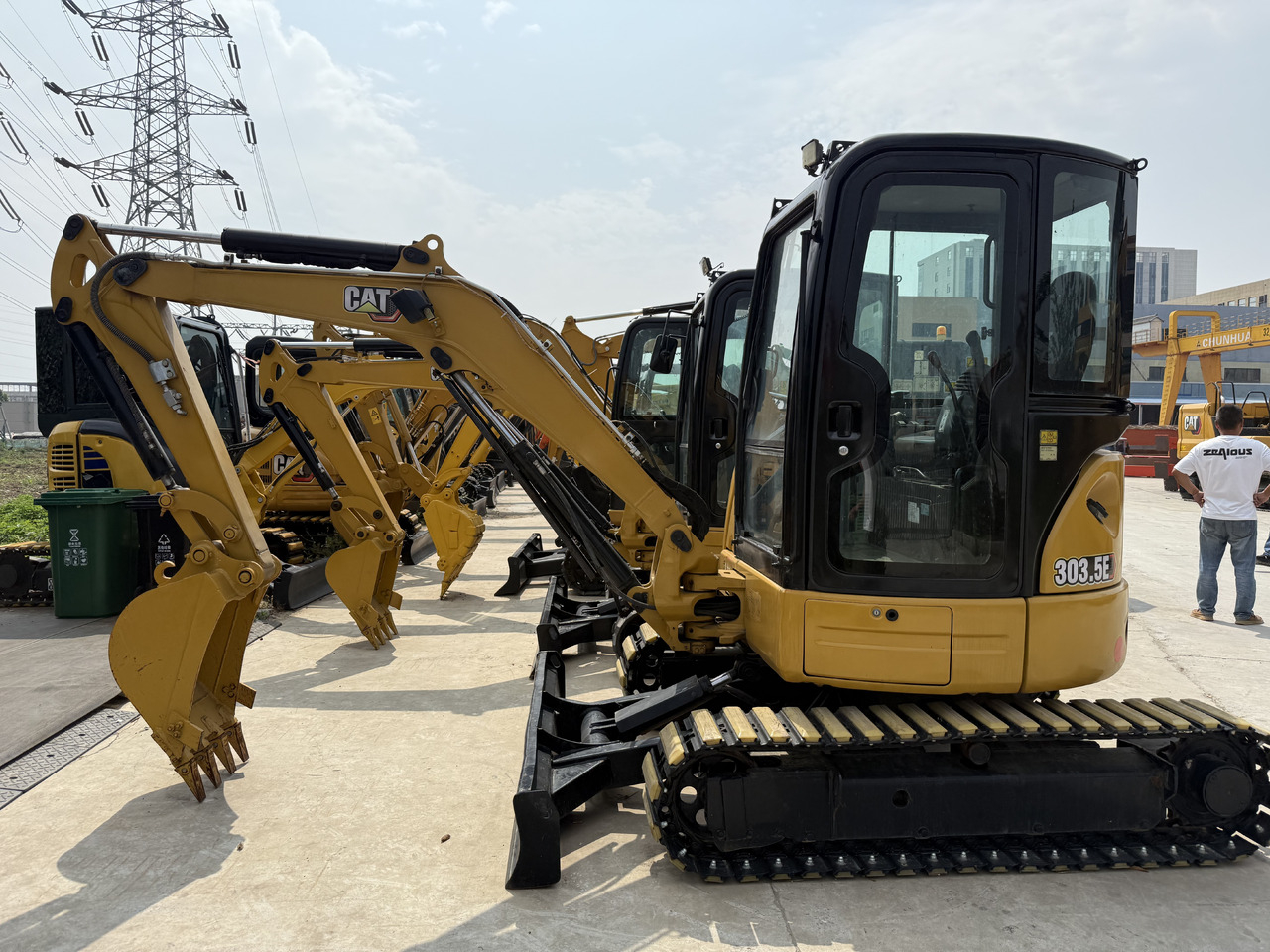 CATERPILLAR 303.5E - Minigrävmaskin: bild 2 CATERPILLAR 303.5E - Minigrävmaskin: bild 2