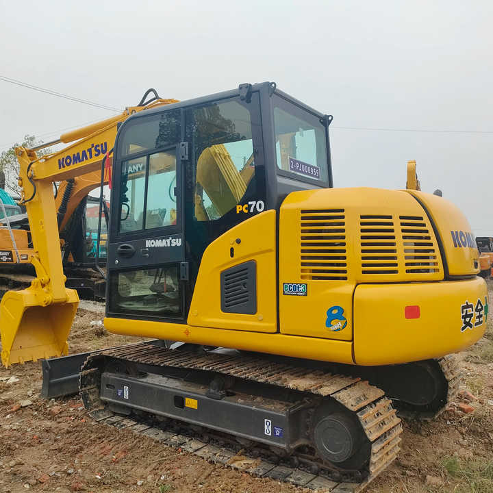 Cheap Used Komatsu PC70-8 Crawler Excavator with High Efficiency Used Heavy M achinery Komatsu PC70-8 Digger Cheap for Sale - Bandgrävare: bild 2 Cheap Used Komatsu PC70-8 Crawler Excavator with High Efficiency Used Heavy M achinery Komatsu PC70-8 Digger Cheap for Sale - Bandgrävare: bild 2