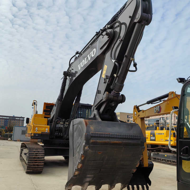 Good Condition VOLVO EC480DL Excavator Low Price Large Hydraulic Crawler Excavator volvo 480dl for Sale - Grävmaskin: bild 1 Good Condition VOLVO EC480DL Excavator Low Price Large Hydraulic Crawler Excavator volvo 480dl for Sale - Grävmaskin: bild 1