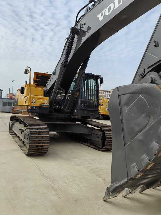 Good Condition VOLVO EC480DL Excavator Low Price Large Hydraulic Crawler Excavator volvo 480dl for Sale - Grävmaskin: bild 4 Good Condition VOLVO EC480DL Excavator Low Price Large Hydraulic Crawler Excavator volvo 480dl for Sale - Grävmaskin: bild 4