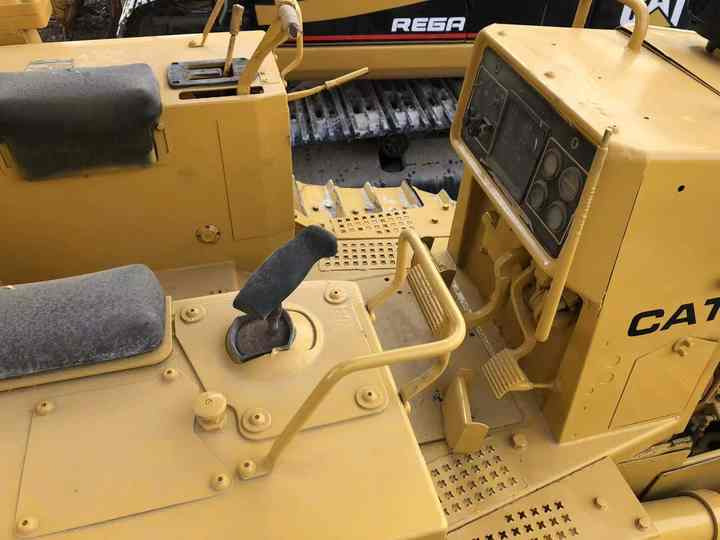 Nice Condition D4h Cat Bulldozer CAT Used Dozer for Sale - Bulldozer: bild 5 Nice Condition D4h Cat Bulldozer CAT Used Dozer for Sale - Bulldozer: bild 5