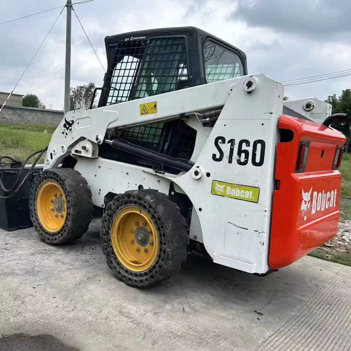USED BOBCAT S160 Skid-steer Loader with Very Good Performance Is for Sale at a Low Price. - Kompaktlastare/ Slirstyrda lastare: bild 1 USED BOBCAT S160 Skid-steer Loader with Very Good Performance Is for Sale at a Low Price. - Kompaktlastare/ Slirstyrda lastare: bild 1