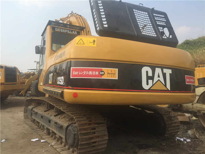 Used Excavator Machine CAT 325DL Construction Good Efficient Used Machinery Caterpillar Used CAT 325DL Excavators - Grävmaskin på däck: bild 3 Used Excavator Machine CAT 325DL Construction Good Efficient Used Machinery Caterpillar Used CAT 325DL Excavators - Grävmaskin på däck: bild 3